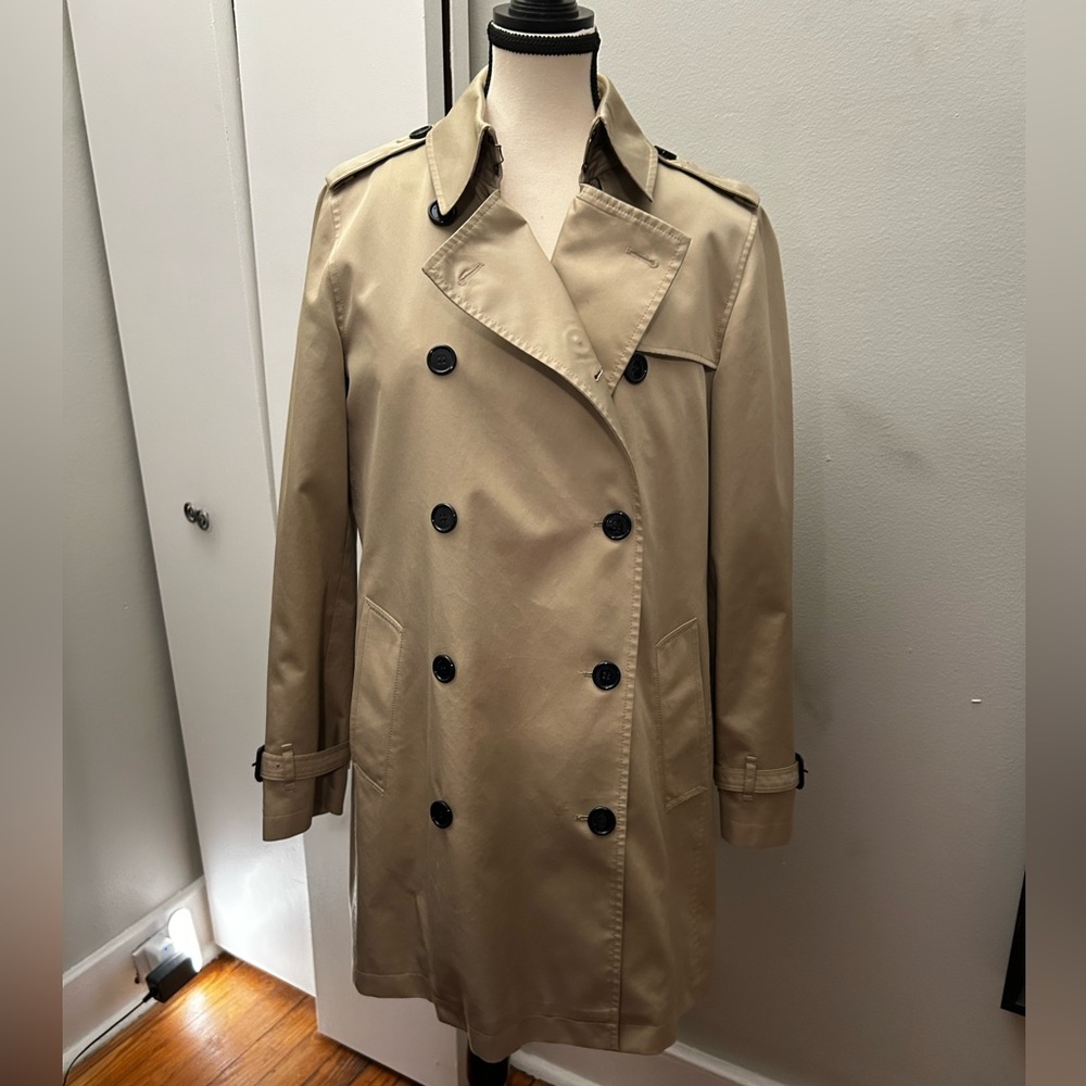 Mid-Length Burberry Brit Trench Coat Size 12 with zippered lining - Picture 3 of 16